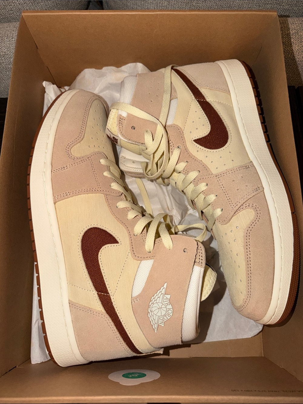 NIB of Air Jordan 1 Zoom CMFT 2 "Legend Coffee"